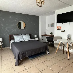 Cond. St. Tropez Apartment